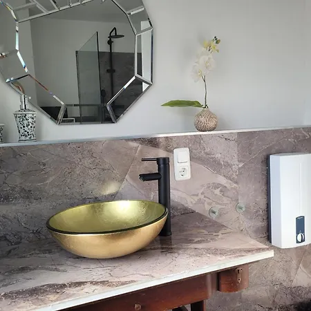 Pensionat Gaestehaus Zum Grafen